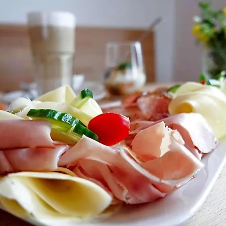 Am Paradies Oda ve Kahvaltı