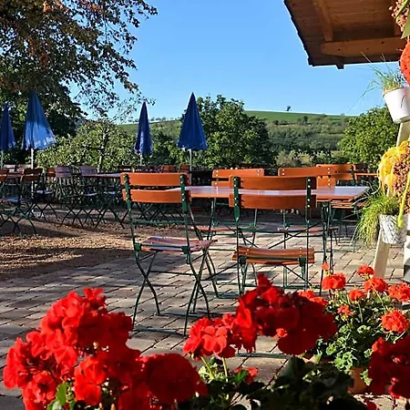 Am Paradies Oda ve Kahvaltı 3*
