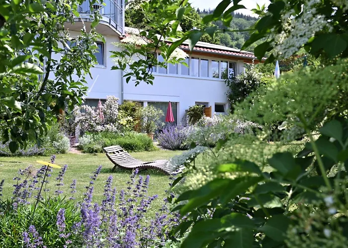 Bed & Breakfast Am Paradies 3*