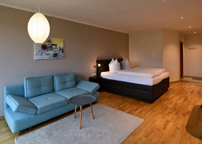 Bed & Breakfast Am Paradies 3*